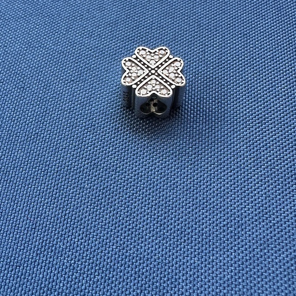 925 Italy Sterling Silver Elegant Clover Charm for Pandora - Picture 4 of 6